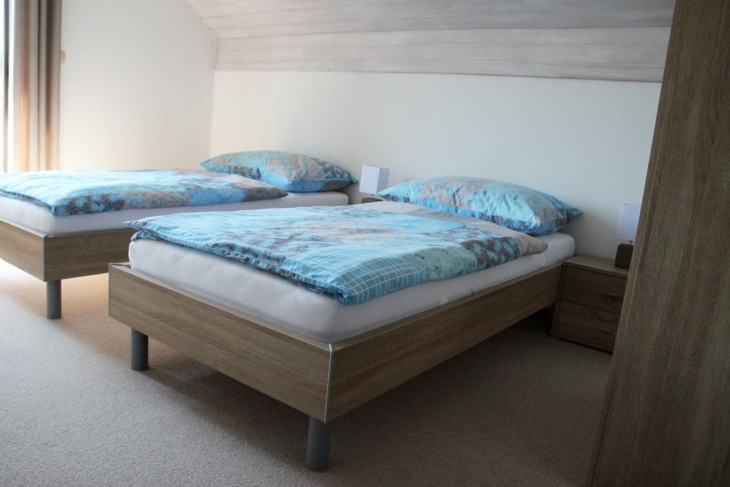 Lake House Apartment Medvode Ngoại thất bức ảnh