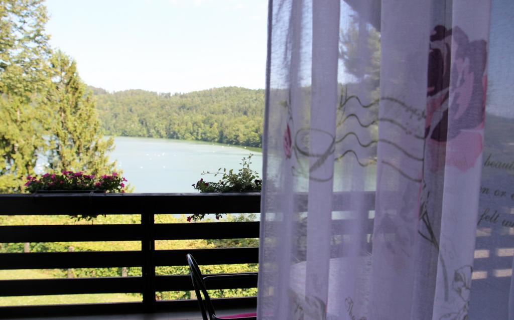 Lake House Apartment Medvode Ngoại thất bức ảnh