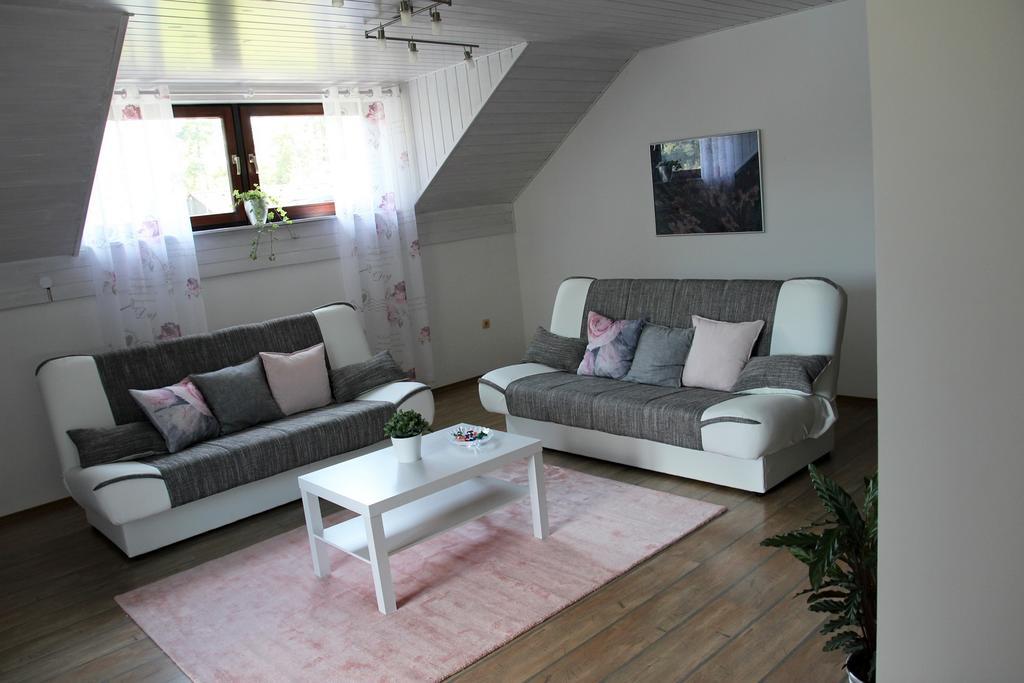 Lake House Apartment Medvode Ngoại thất bức ảnh