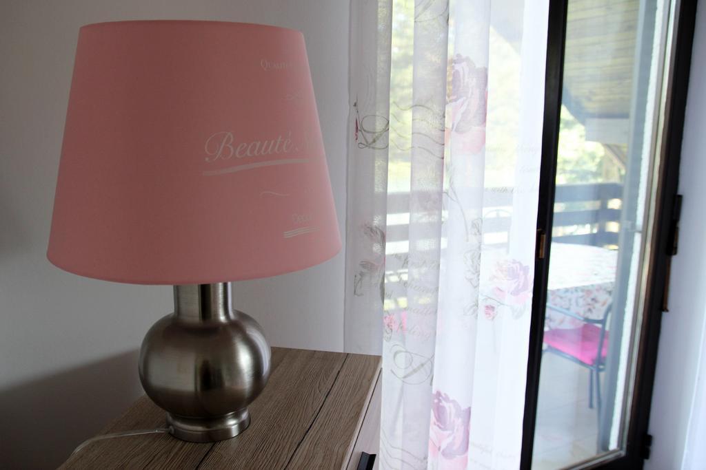 Lake House Apartment Medvode Ngoại thất bức ảnh